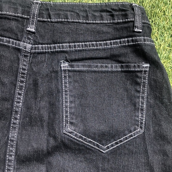 Skirt - Picture 3 of 7